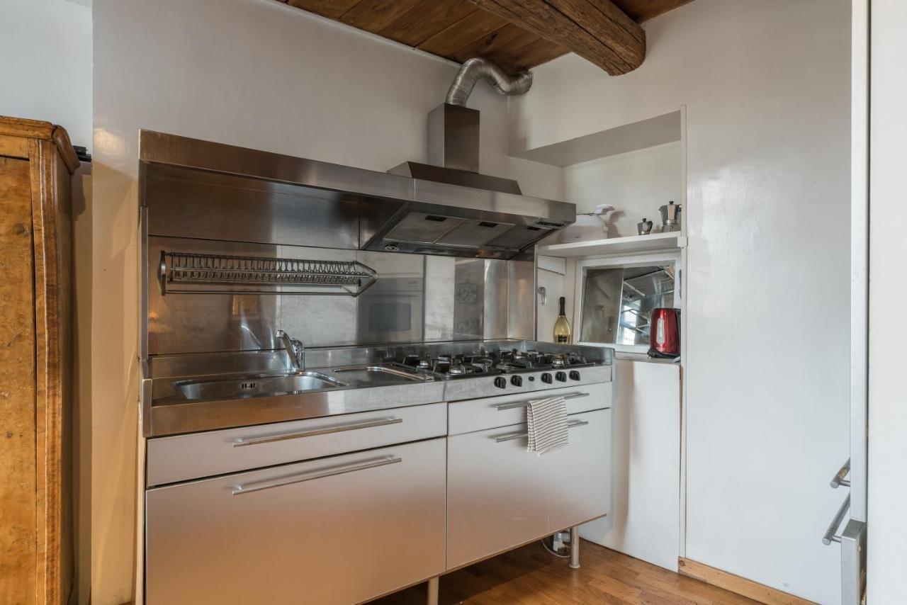Apartamento Cozy Wooden Apt In Piazza Navona Roma Exterior foto