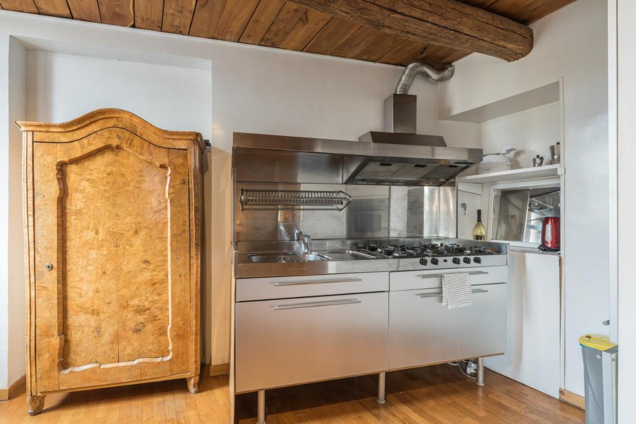 Apartamento Cozy Wooden Apt In Piazza Navona Roma Exterior foto