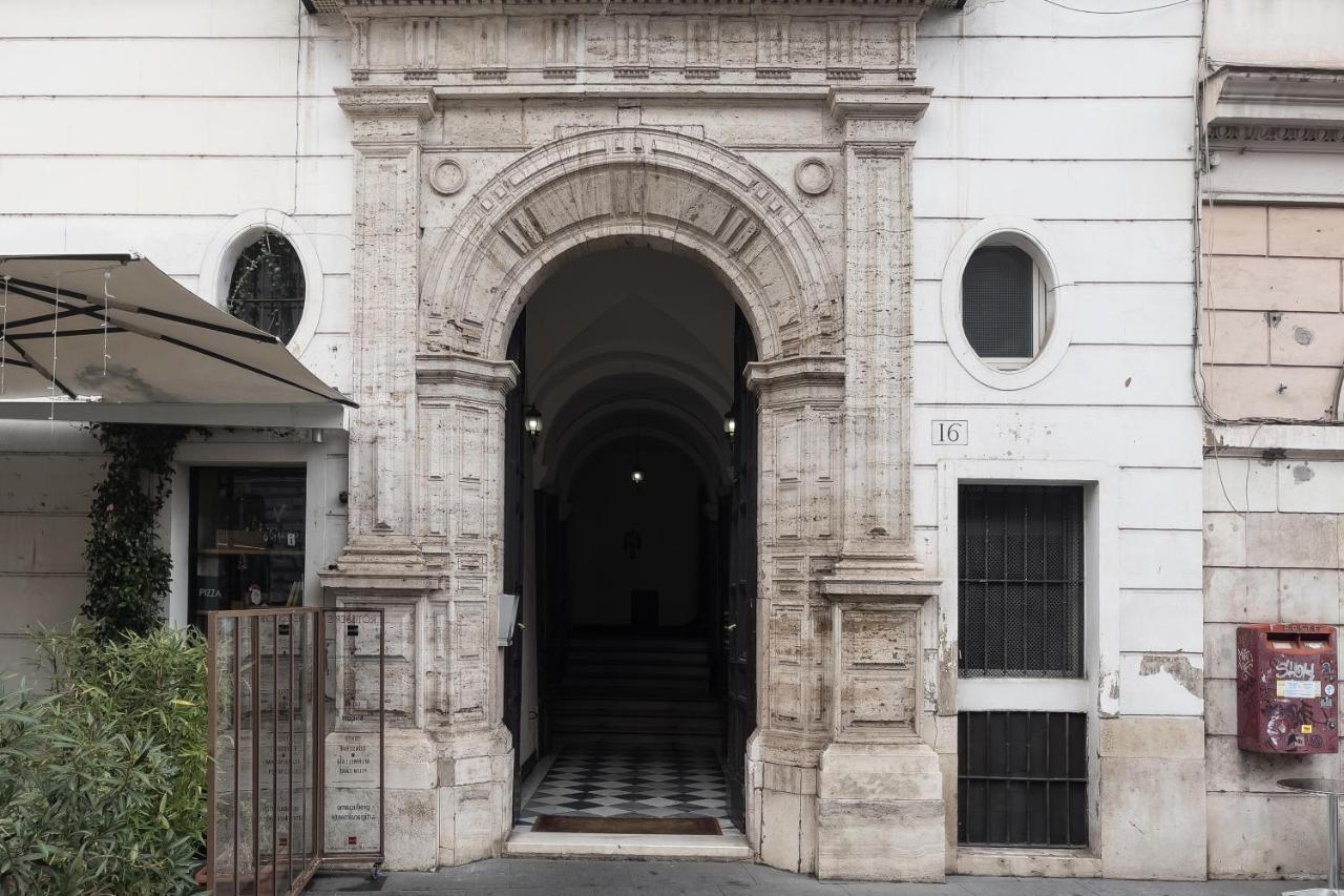 Apartamento Cozy Wooden Apt In Piazza Navona Roma Exterior foto